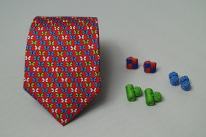 CORBATA DE SEDA Matizzio, color rojo con detalles blanco, verde y celeste 11