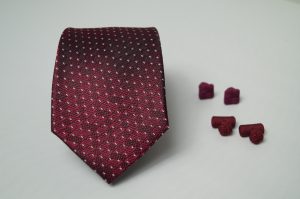 CORBATA DE SEDA Matizzio, color vino con rayas blancas 13