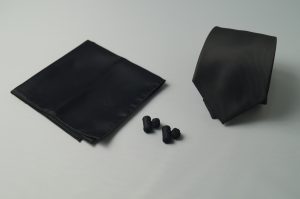 Corbata y pañuelo Matizzio, color negro 195