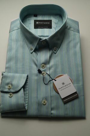 Camisa casual, color blanca, líneas verdes y celestes, Matizzio 108