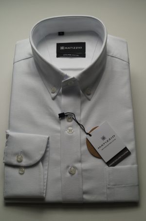 Camisa casual, color blanco, oxford . Matizzio 104