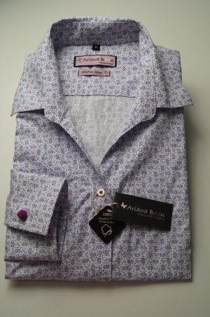 Camisa de mujer Oversize, color blanco con detalles lilas Ariana Belén 84